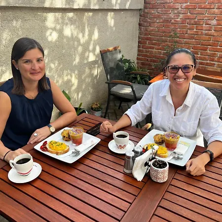 Condesa Bed & Breakfast 3*